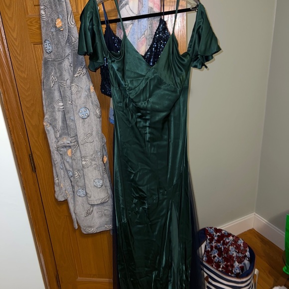 Emerald Green Silk Dress Size M from Zara - Picture 2 of 4